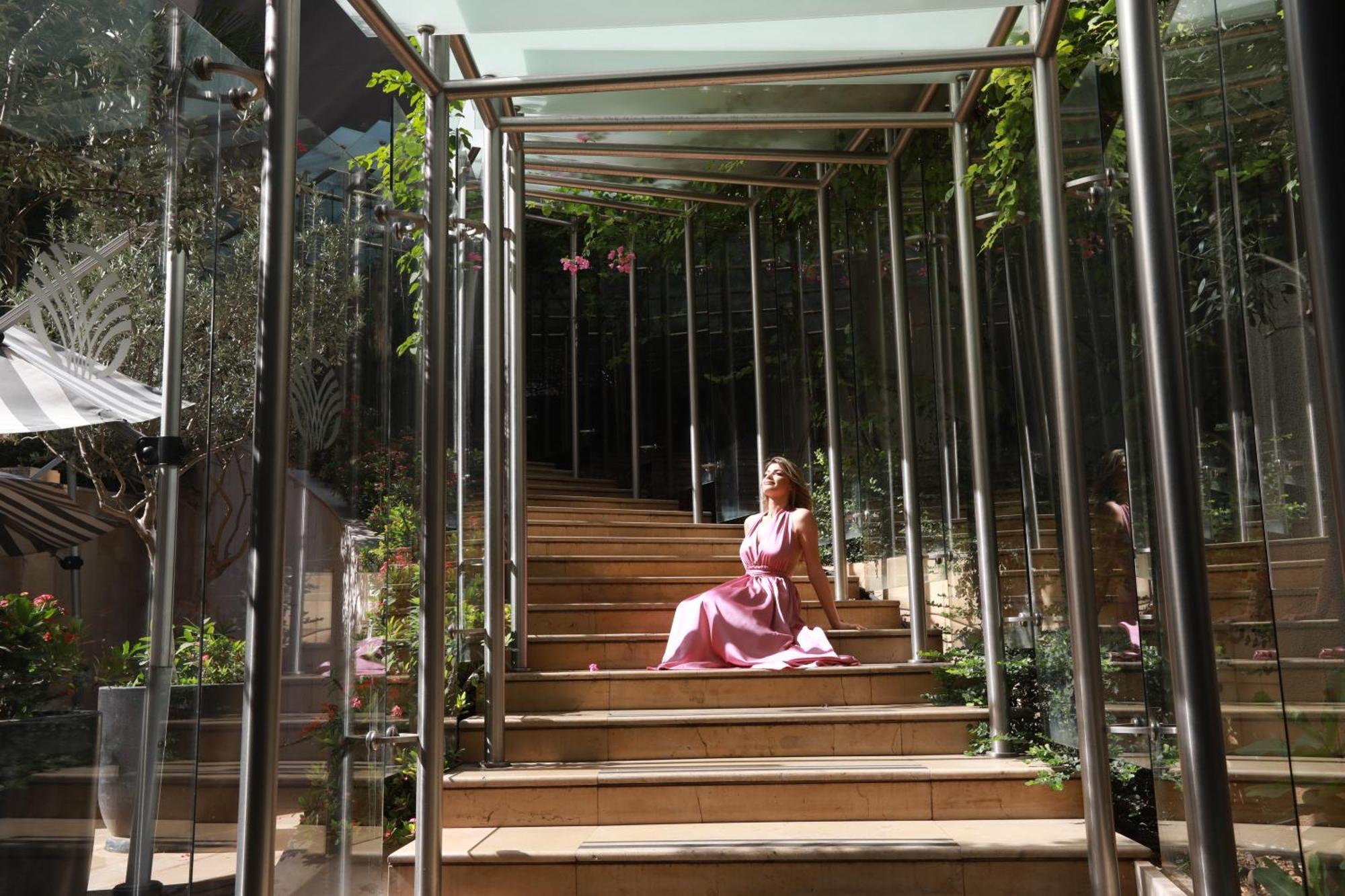 Gefinor Rotana - Beirut Hotel Exterior foto The staircase of the hotel