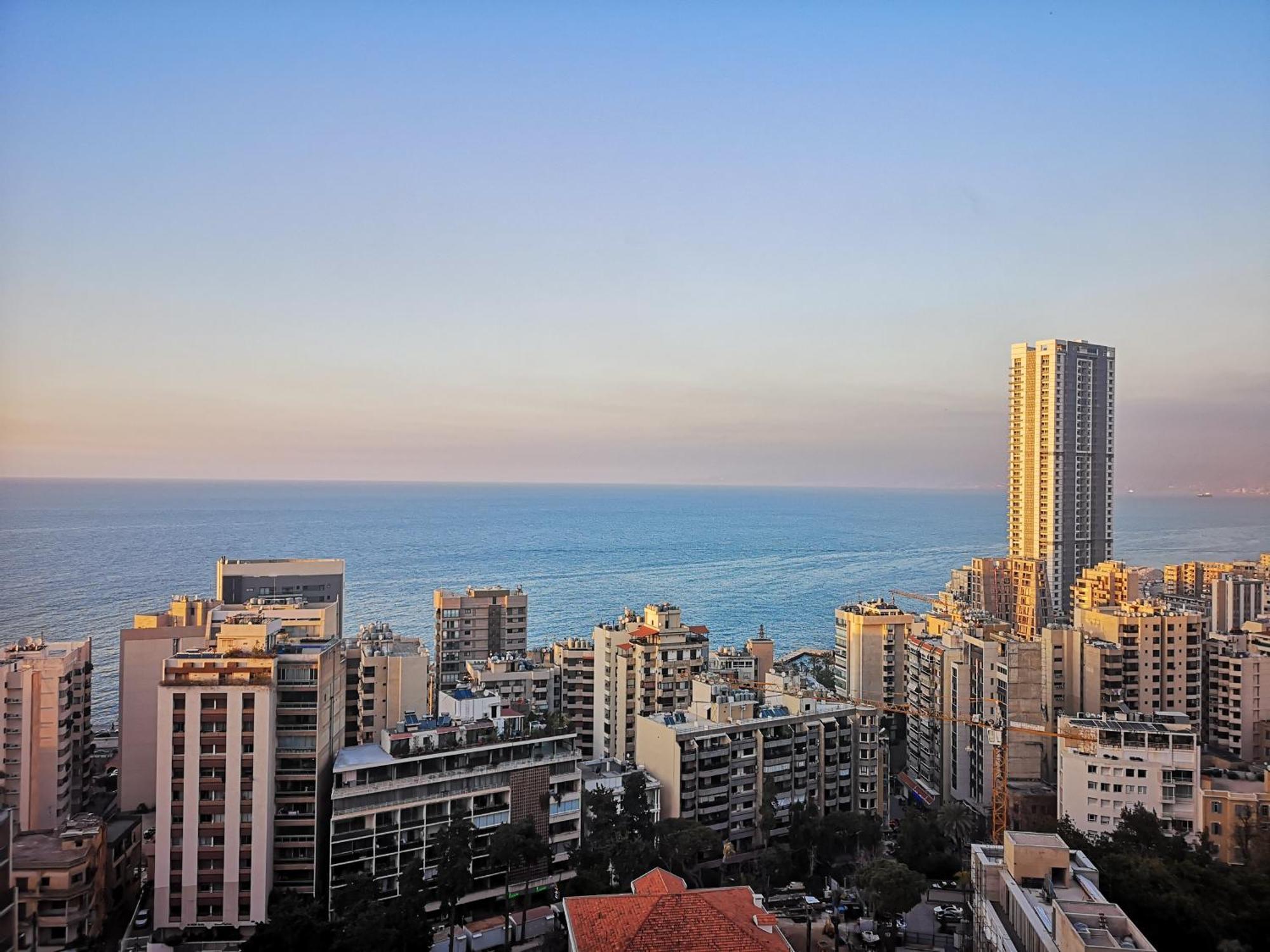 Gefinor Rotana - Beirut Hotel Exterior foto View of the city