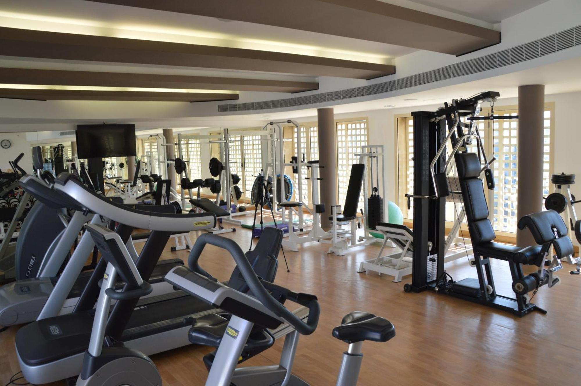Gefinor Rotana - Beirut Hotel Exterior foto A gym in India