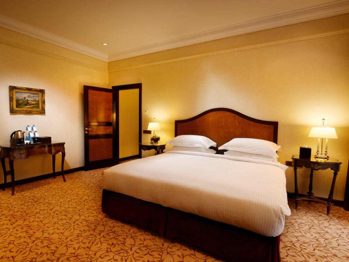 Gefinor Rotana - Beirut Hotel Exterior foto